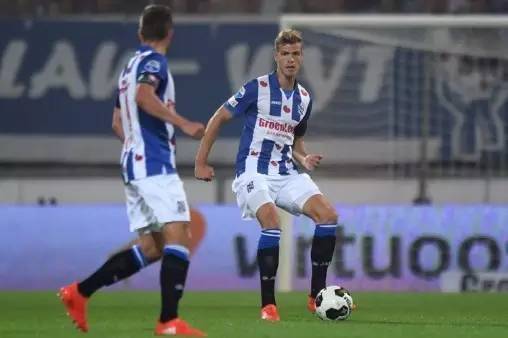 入场穿搭早 入场穿搭早