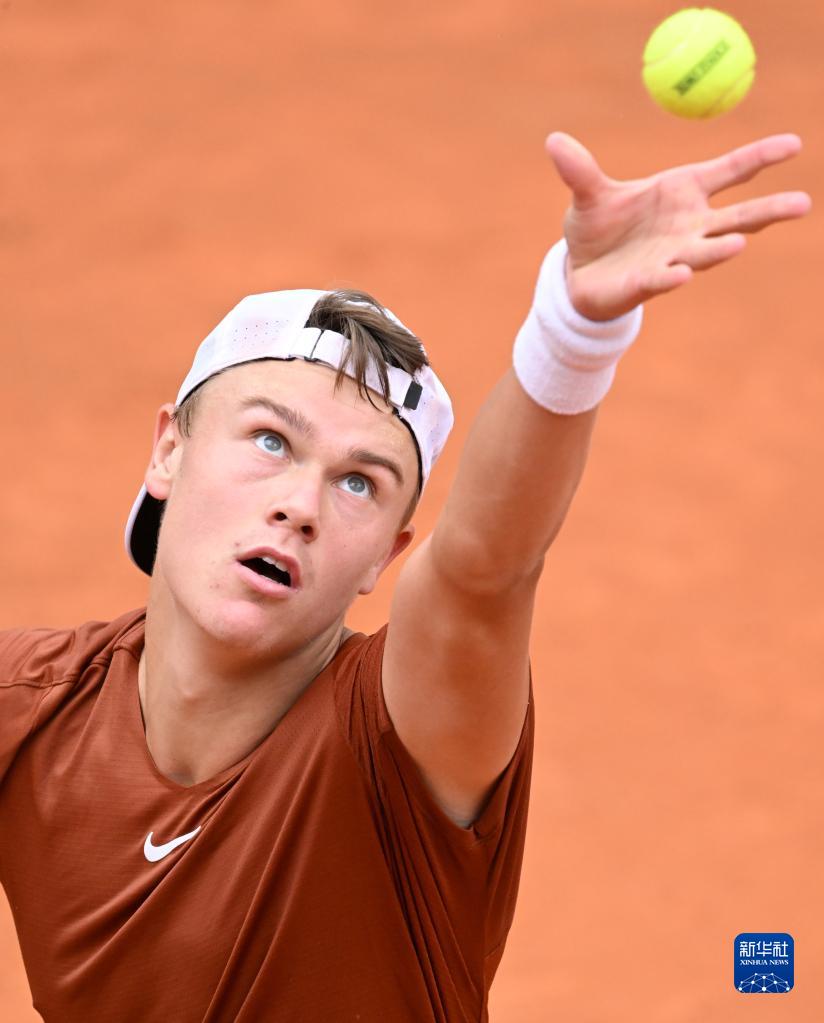 昆拉武特与 昆拉武特与